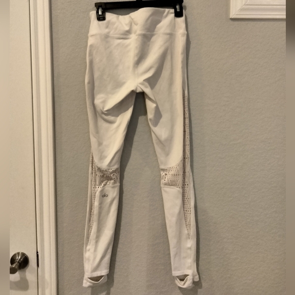 Alo Yoga White Mesh Leggings - Picture 3 of 6